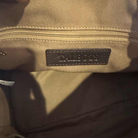 Talbots gorgeous chocolate brown leather. Detachable strap & top handle design - Picture 10 of 14